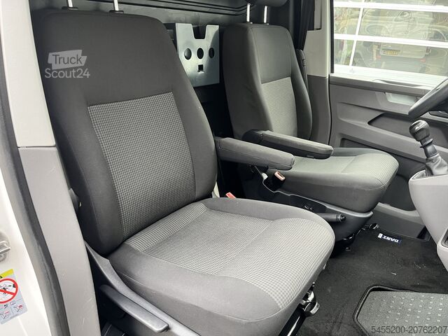 Yüksek tavanlı istasyon vagonu Volkswagen Transporter 2.0 TDI L2H1 Sortimo Kastinrichting...