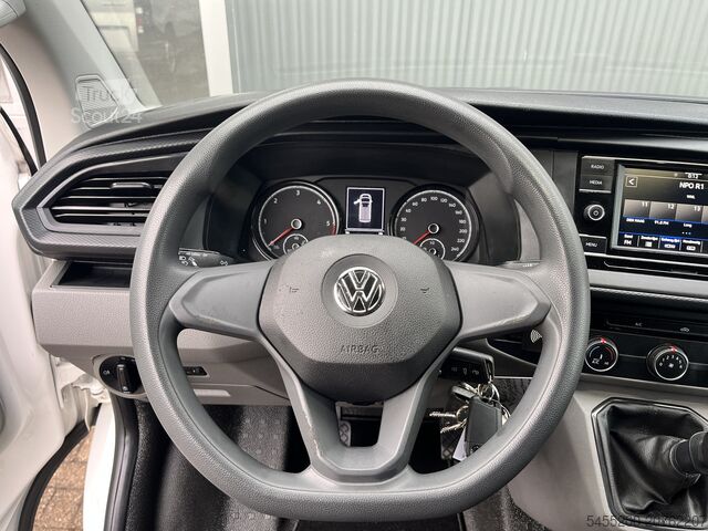 Yüksek tavanlı istasyon vagonu Volkswagen Transporter 2.0 TDI L2H1 Sortimo Kastinrichting...