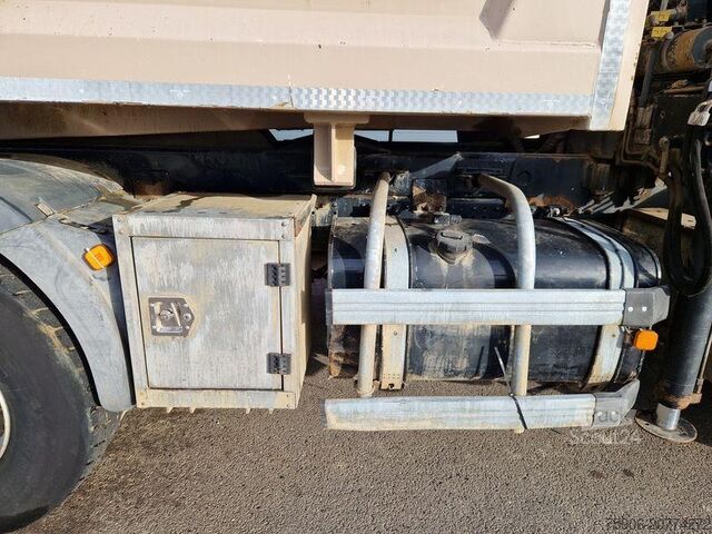 Camion benne MAN TGS