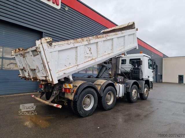 Camion benne Mercedes Actros