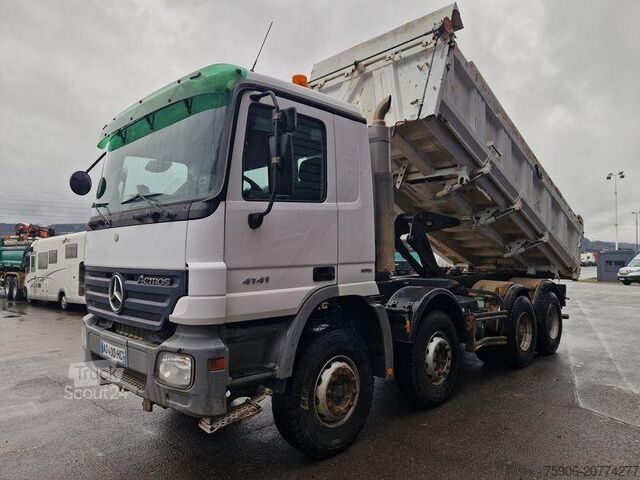 Camion benne Mercedes Actros