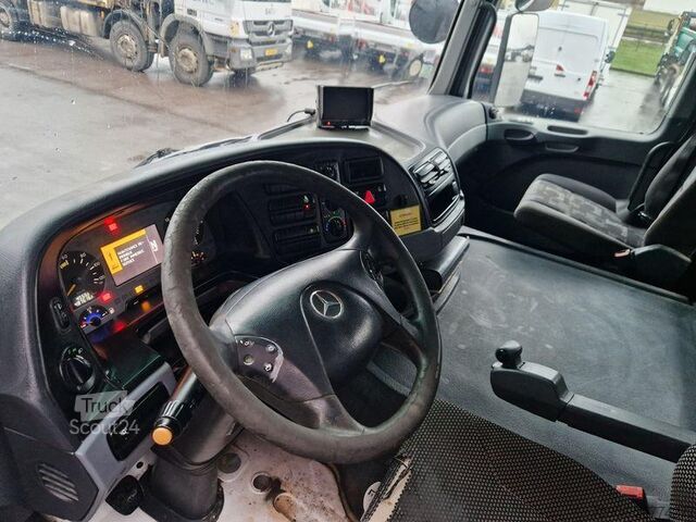 Camion benne Mercedes Actros