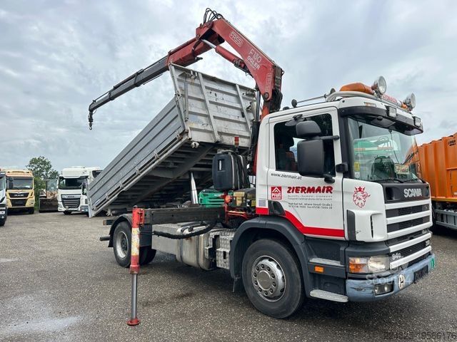 Kipper LKW SCANIA P94 4x2 DREISEITENKIPPER+FASSI F130A23*2004*TÜV*