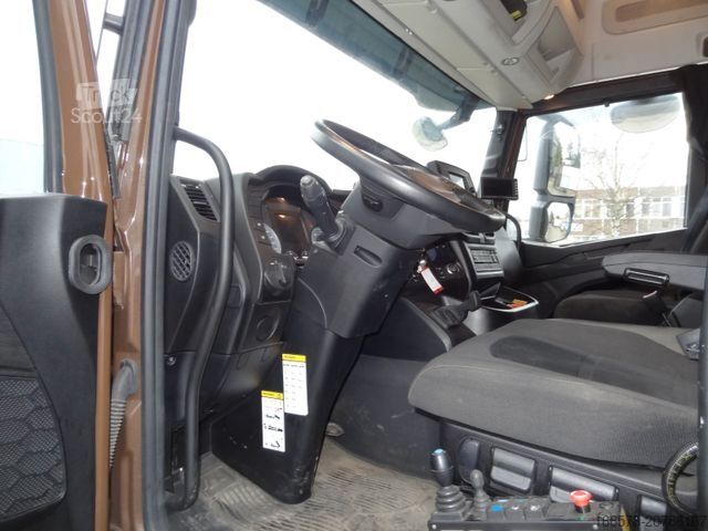 Camion scarrabile IVECO X-WAY AD280X48Y Palfinger PH T20SL D5A