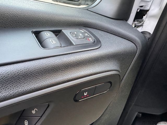 Kombi z visokim stropom MERCEDES-BENZ Sprinter 319 CDI 4325 Klima Kamera AHK LED