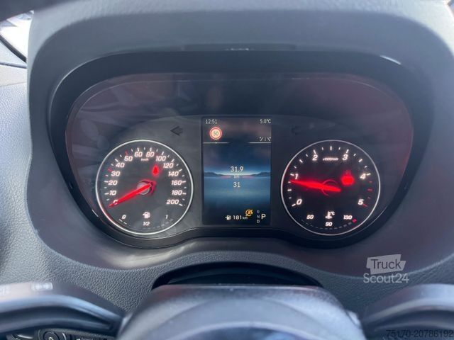 Kombi z visokim stropom MERCEDES-BENZ Sprinter 319 CDI 4325 Klima Kamera AHK