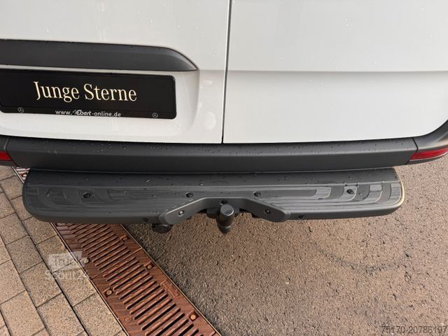 Ploščati dostavnik MERCEDES-BENZ Sprinter 319 CDI 4325 Klima Kamera AHK LED