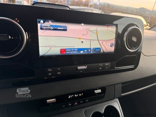 Ploščati dostavnik MERCEDES-BENZ Sprinter 319 CDI 4325 Klima Kamera AHK LED