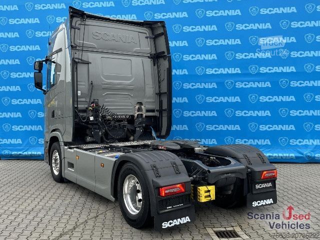 Standardni vlačilec Scania S 590 A4x2NB V8 RETARDER DIFF-L FULL AIR 8T P-AIRC