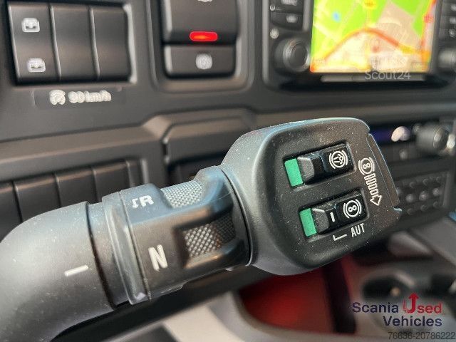 Standardni vlačilec Scania S 590 A4x2NB V8 RETARDER DIFF-L FULL AIR 8T P-AIRC