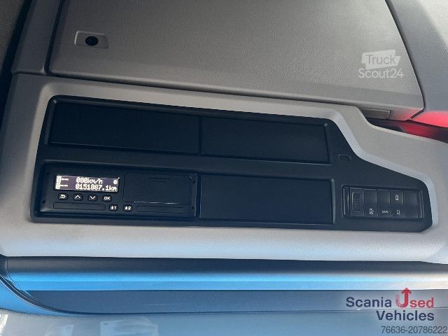 Standardni vlačilec Scania S 590 A4x2NB V8 RETARDER DIFF-L FULL AIR 8T P-AIRC