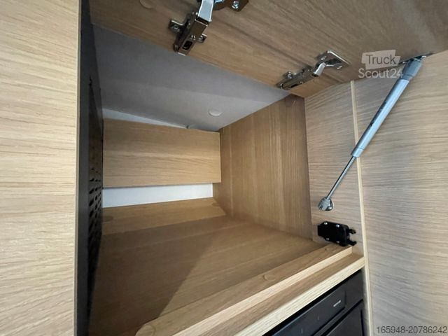 Półzintegrowany kamper ADRIA Coral All-In 650 DL *Face-2-Face*Leder*sofort