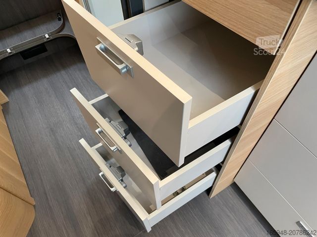 Półzintegrowany kamper ADRIA Coral All-In 650 DL *Face-2-Face*Leder*sofort