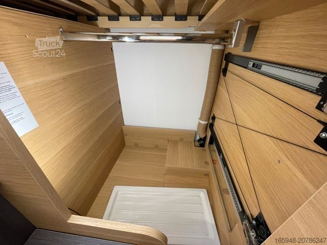 Camping-car semi-intégré ADRIA Coral All-In 650 DL *Face-2-Face*Leder*sofort