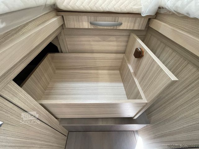 Polintegriran avtodom ADRIA Compact 60Y DL JUBILEE *Lithium*Arno*