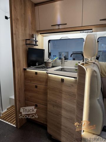 عربة تخييم شبه مدمجة EURAMOBIL Profila T 720 EB *Edition 101* Alde RFK