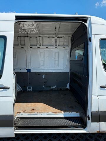 Fourgon surélevé MERCEDES-BENZ Sprinter 216 Kasten L2-H2 MOTORSCHADEN