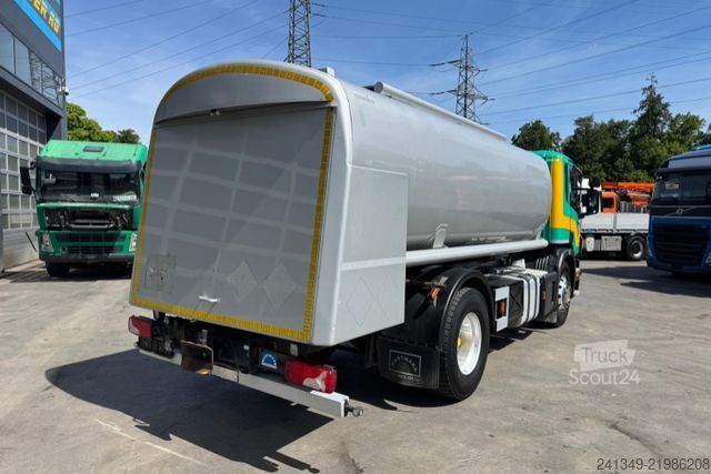 Camion-citerne SCANIA P400 4x2 12'700L