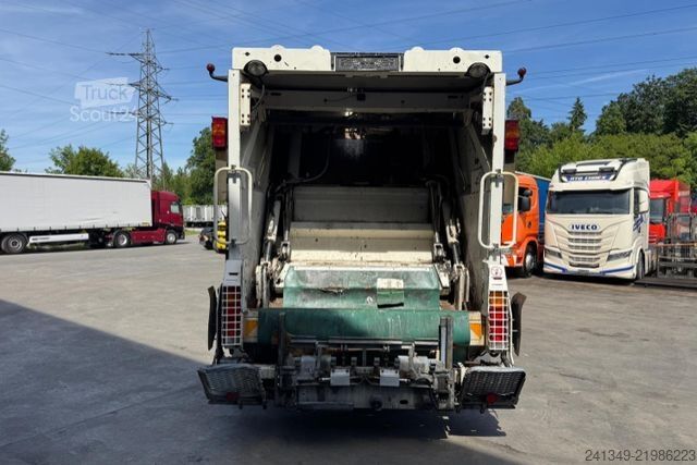 Autocompattatore SCANIA P310 4x2 Ochsner
