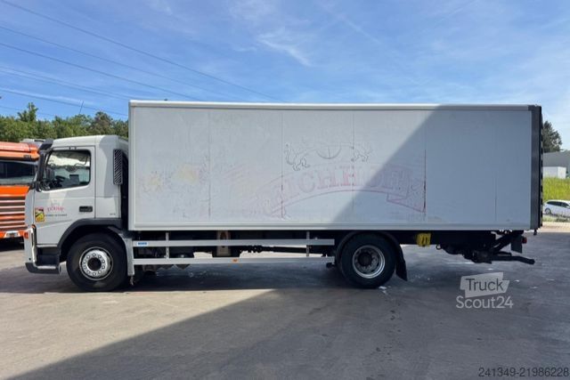 شاحنة مبردة VOLVO FM-260 4x2 Koffer