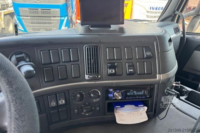 شاحنة مبردة VOLVO FM-260 4x2 Koffer