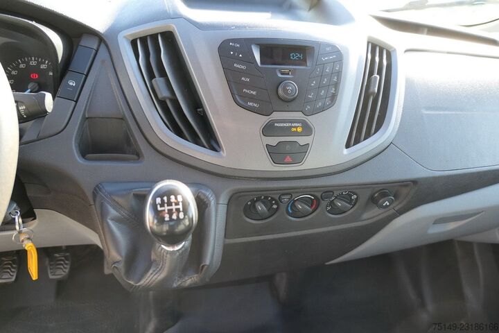Furgão pick-up FORD Transit 4x2, DOKA, 7 Sitze, AHK, 2.400mm lang,AC