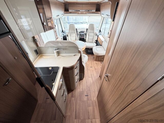 Integrirani avtodom HYMER/ERIBA B 588 PremiumLine *Einzelbetten-1.Hand*