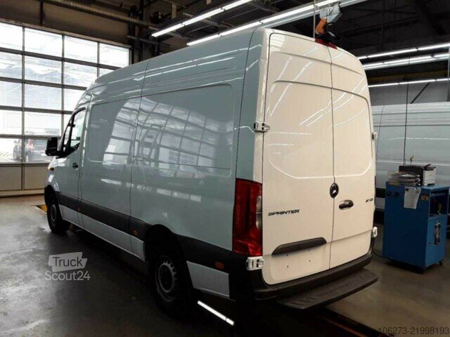 Furgon Mercedes-Benz Sprinter 317 CDI,L2H2,Automatik,Kamera,LED
