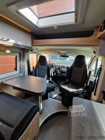 Camping-car PÖSSL Summit 640 Premiumpaket Lithium Solar Markise