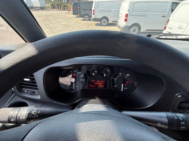Автобус IVECO 70C18 SITCAR VOYAGER 27+1+1