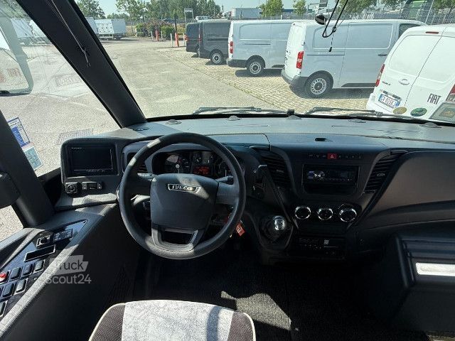 Автобус IVECO 70C18 SITCAR VOYAGER 27+1+1
