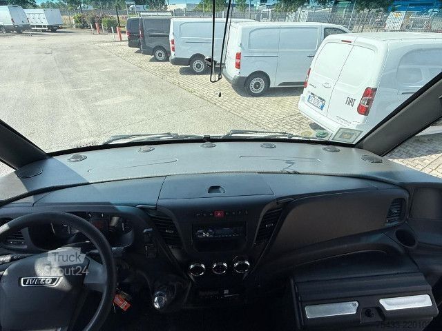 Автобус IVECO 70C18 SITCAR VOYAGER 27+1+1