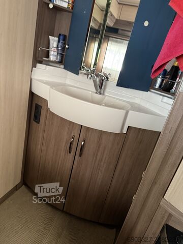 Caravan Hobby Deluxe 560 KMFE Hobby KMFE 560 Deluxe