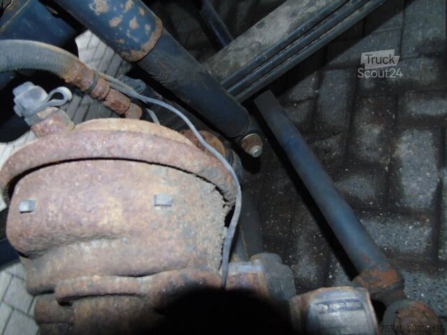 Koffer Iveco Eurocargo 150E25 + lift + euro 5 EEV + 3P