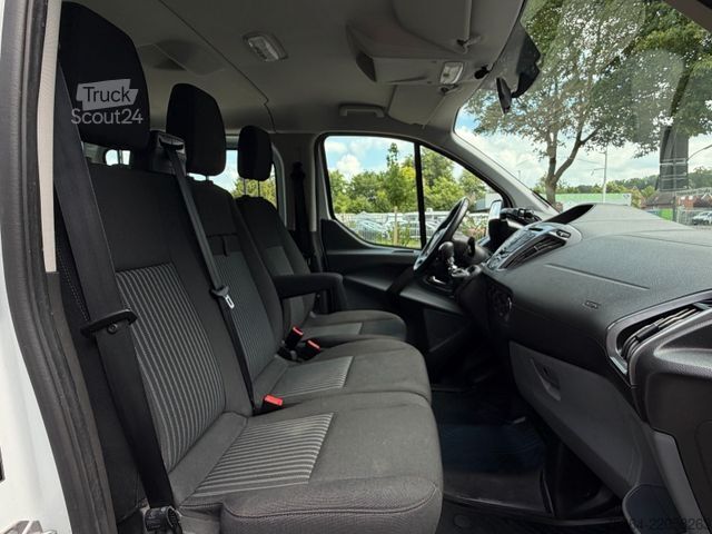 Mikroautobuss FORD Transit Custom 2.0 TdCi L1H1 9Sitze Motor Defect