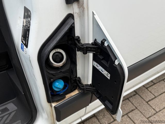 Mikroautobuss FORD Transit Custom 2.0 TdCi L1H1 9Sitze Motor Defect