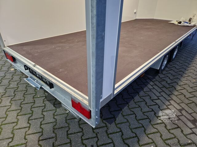 Remorcă de vânzare Blyss Messe Eventtrailer aerodynamische front 2 Klappen Bodentief