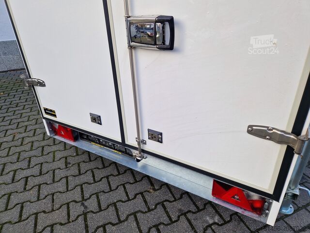 Dobozos pótkocsi Blyss hochwertiger GFK Koffer 305x159x180cm