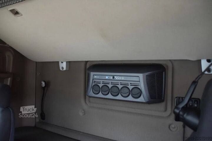 Pavojingos medžiagos Scania R490 HL 4x2MNB - NEW TACHO - ADR FL - COMPRESSO...