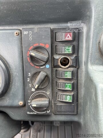 Kombi s prekucnikom multicar M30 FUMO 4x4 Allrad Dreiseitenkipper Schiebeschild,Streuer,AHK,