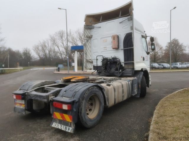Standardni vlačilec RENAULT PREMIUM 460