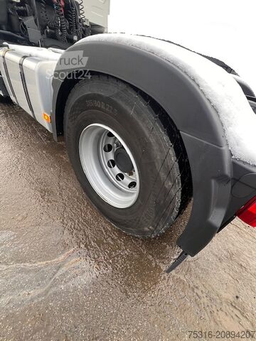 Standardni vlačilec VOLVO FH 500