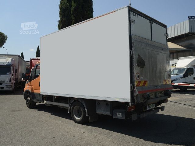 Furgoneta IVECO Daily
