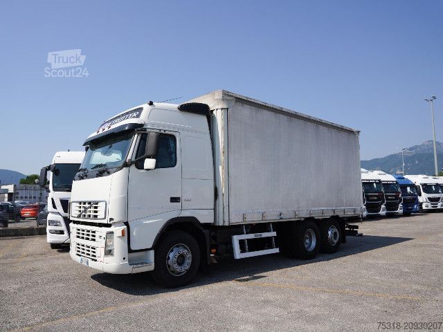 Autocarro con cassone fisso Volvo FH12