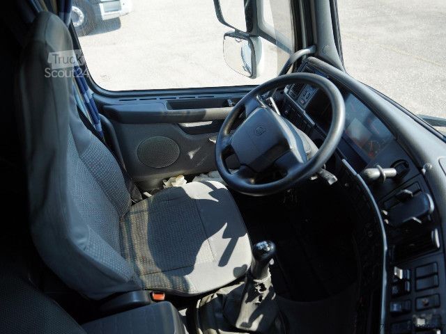 Autocarro con cassone fisso Volvo FH12