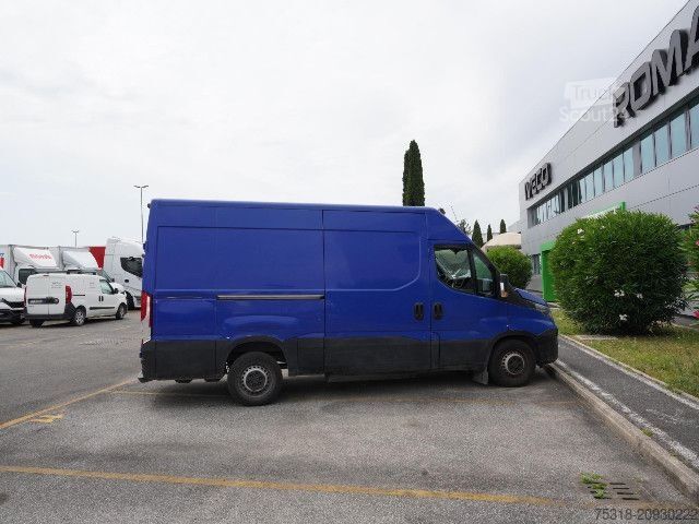 Furgone IVECO DAILY 5 35S14N