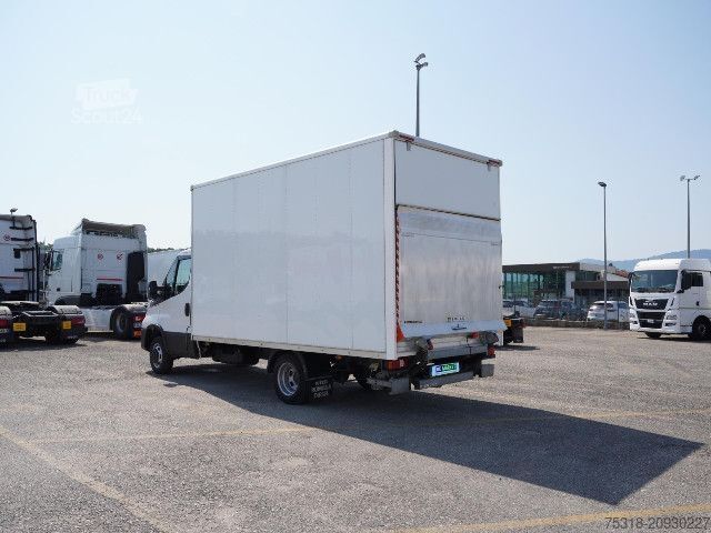 Furgone IVECO 35C14