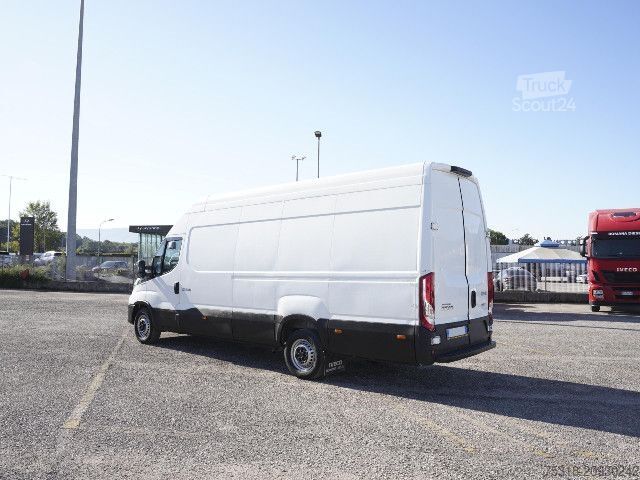 Furgone IVECO 35S14