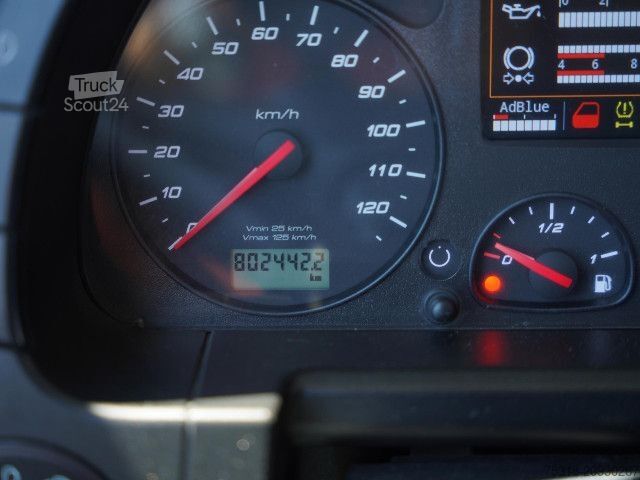 Tractor estándar IVECO TRATTORE STRADALE XP