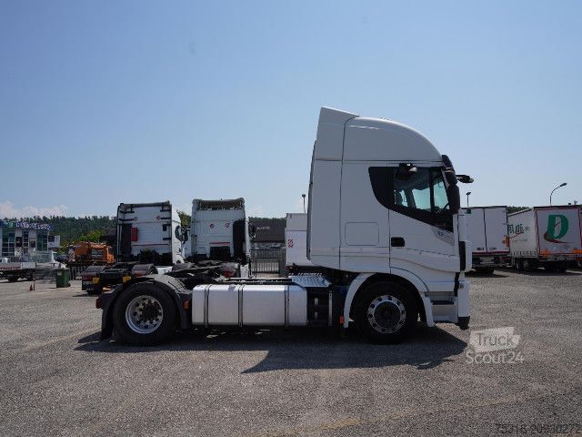 Furgone IVECO TRATTORE STRADALE XP